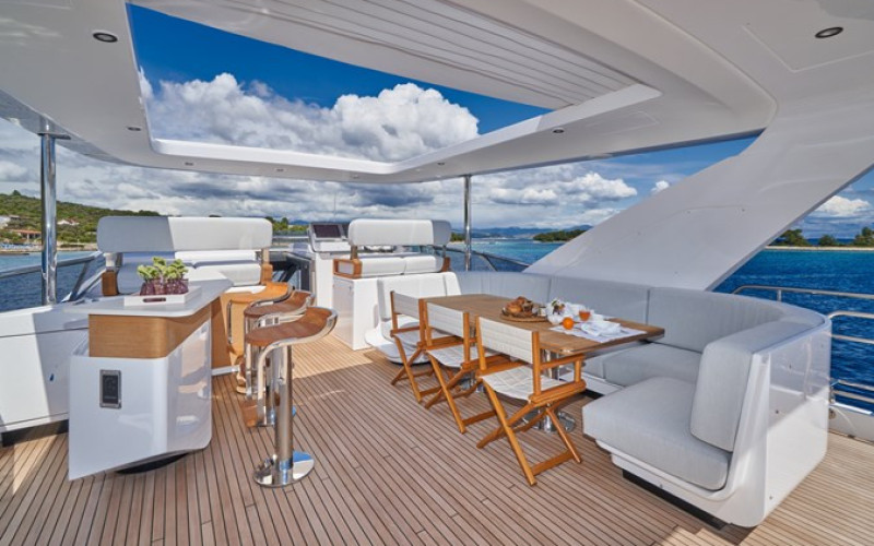 AZIMUT YACHTS Azimut Grande 27M ALUMINIA TOO