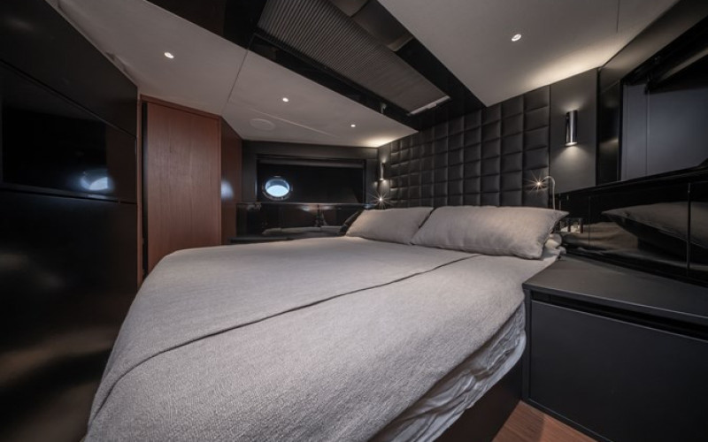 CANTIERI RIVA SPA 82' DIVA CREA