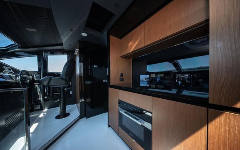 CANTIERI RIVA SPA 82' DIVA CREA