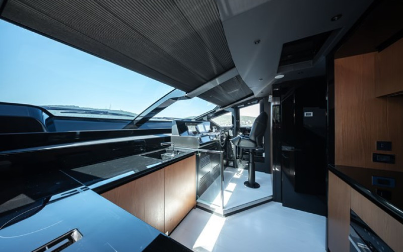 CANTIERI RIVA SPA 82' DIVA CREA