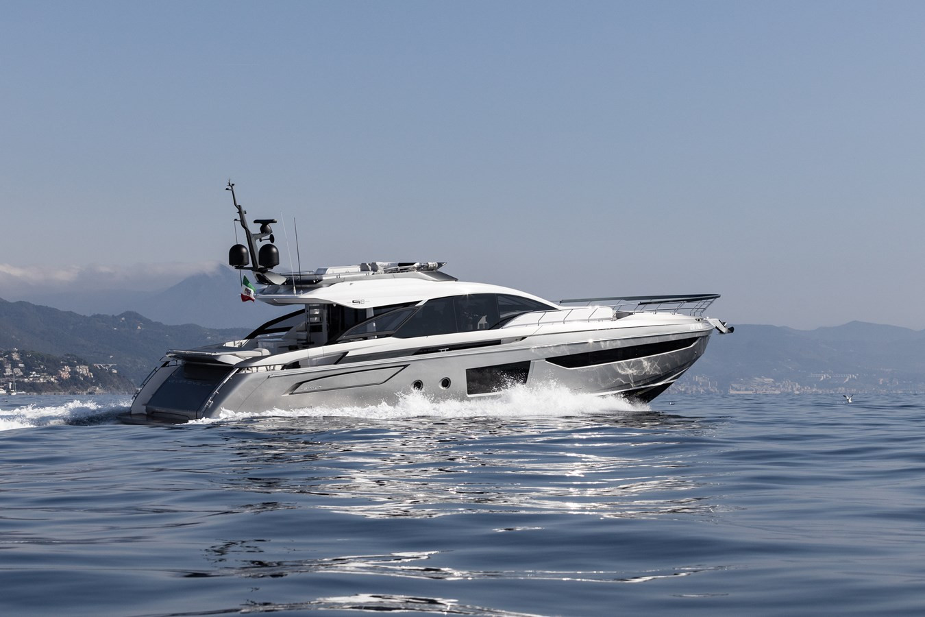 AZIMUT YACHTS S8 NEVER GIVE UP