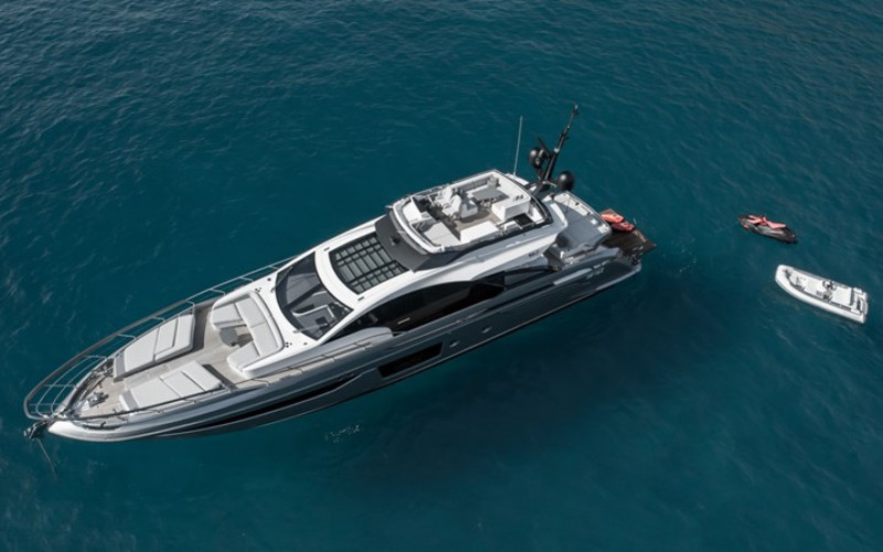 AZIMUT YACHTS S8 NEVER GIVE UP