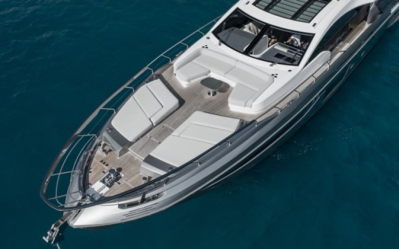 AZIMUT YACHTS S8 NEVER GIVE UP