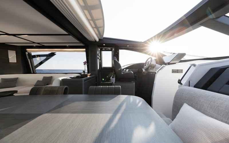 AZIMUT YACHTS S8 NEVER GIVE UP