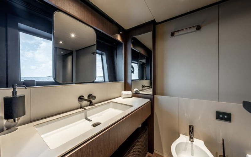 FERRETTI YACHTS AURORE
