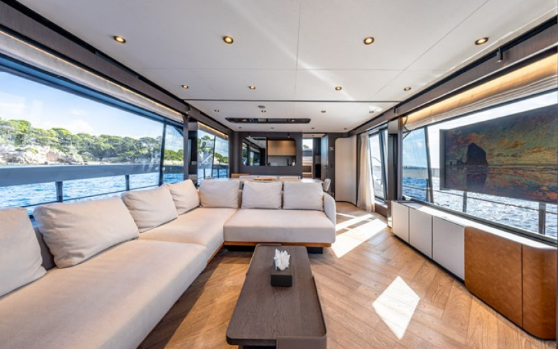 FERRETTI YACHTS AURORE