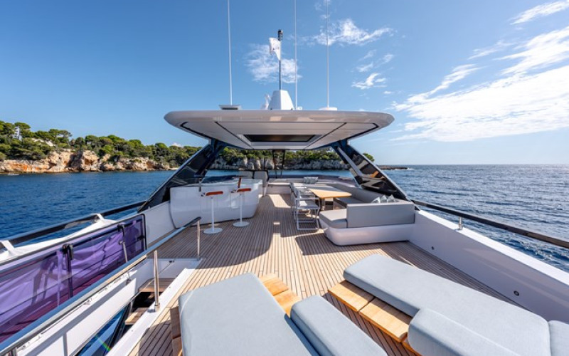 FERRETTI YACHTS AURORE