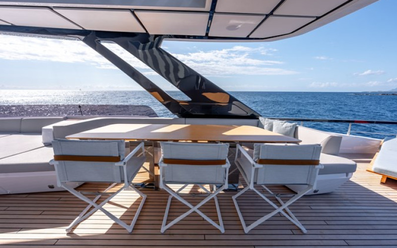 FERRETTI YACHTS AURORE