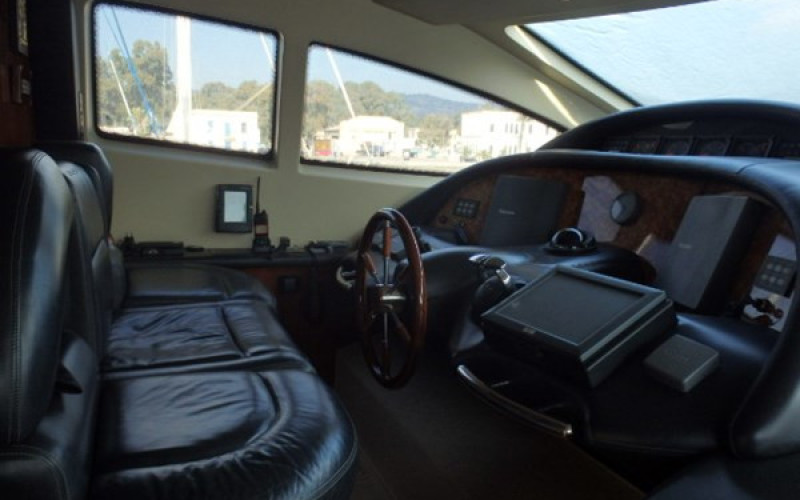 AZIMUT YACHTS 80 FREE SPIRIT