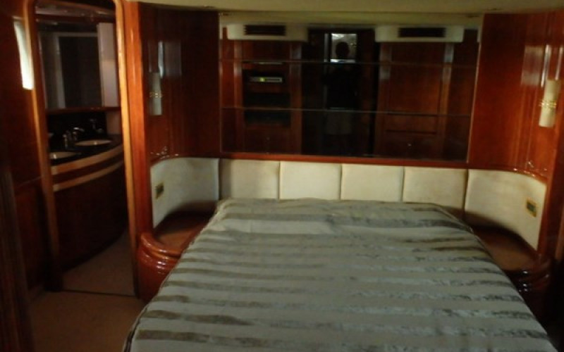 AZIMUT YACHTS 80 FREE SPIRIT