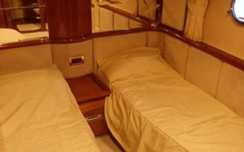 AZIMUT YACHTS 80 FREE SPIRIT