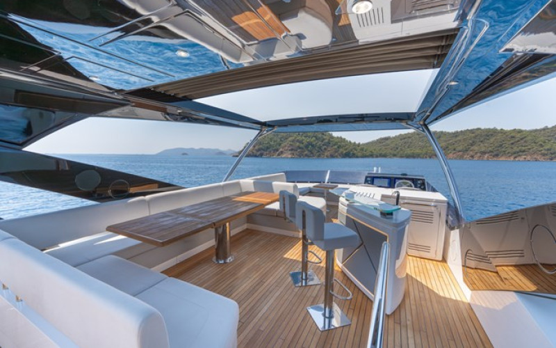 SUNSEEKER 76 YACHT NAAMA