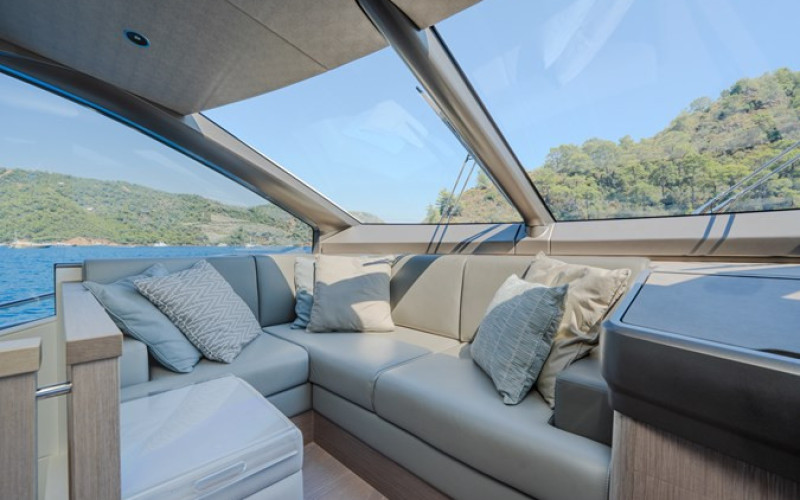 SUNSEEKER 76 YACHT NAAMA