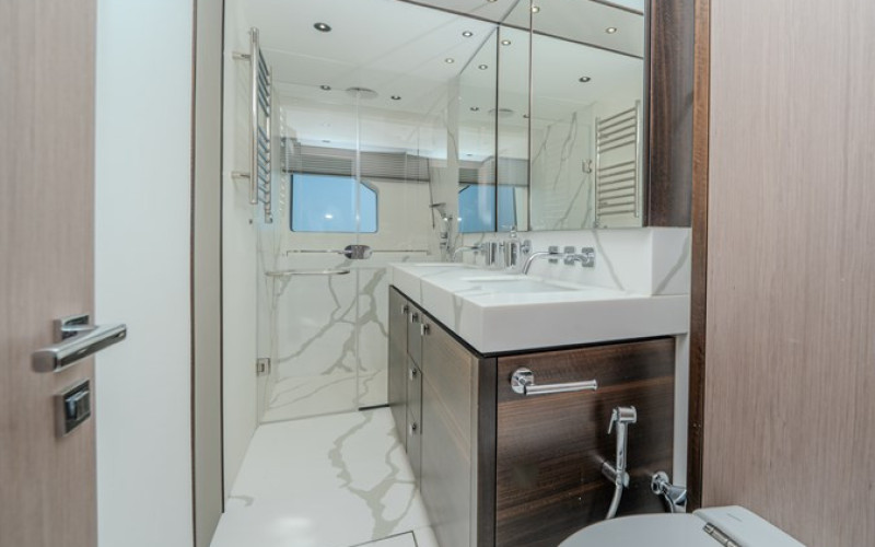 SUNSEEKER 76 YACHT NAAMA