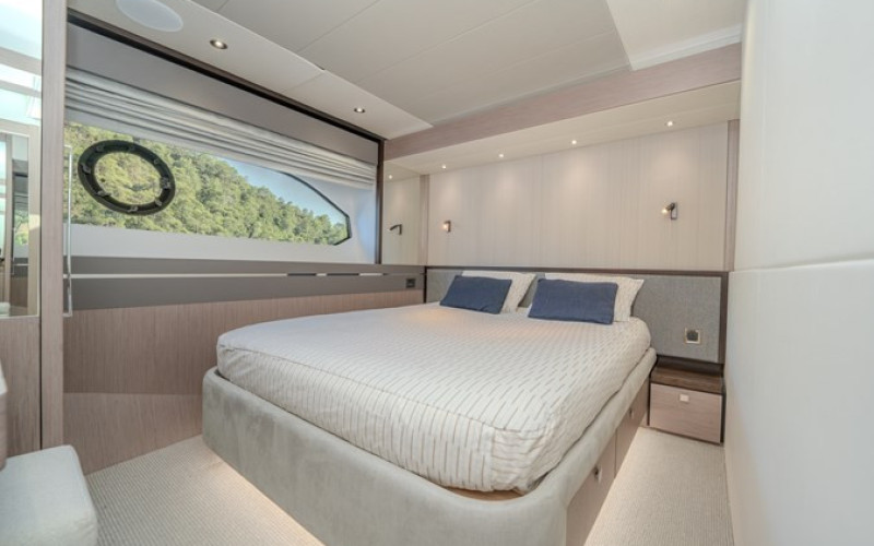 SUNSEEKER 76 YACHT NAAMA