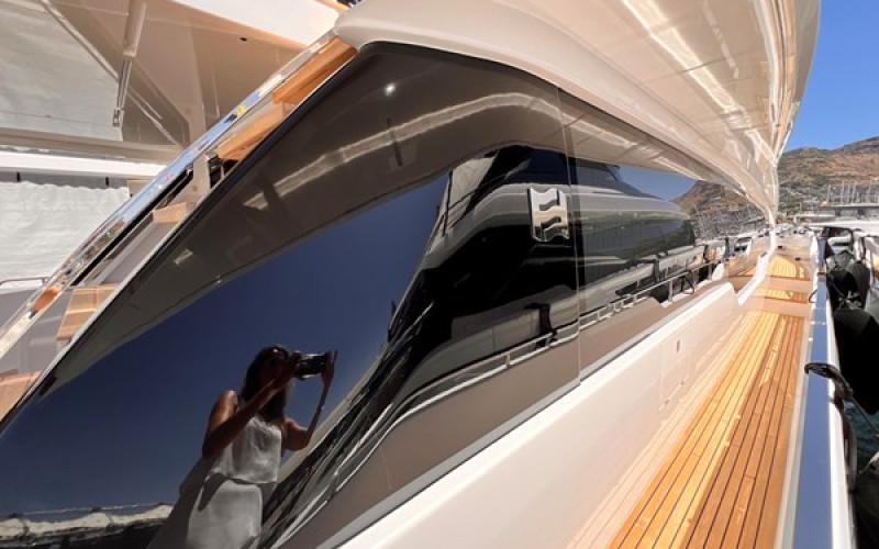 FERRETTI YACHTS 780 LD