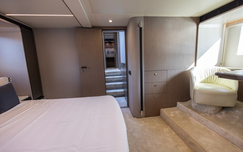 AZIMUT YACHTS AZ FLY 66