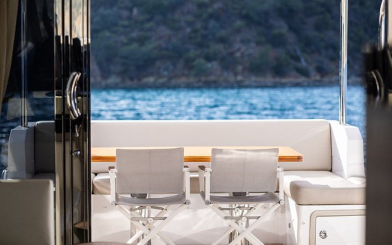 AZIMUT YACHTS AZ FLY 66