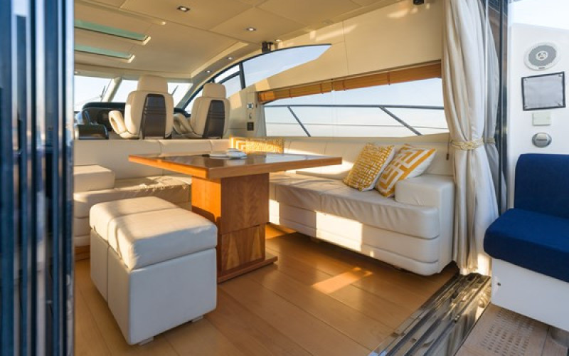 SUNSEEKER Predator 64 M/Y MIEL