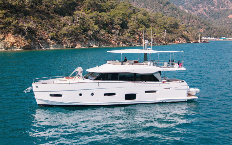 AZIMUT YACHTS AZ MAGELLANO 66