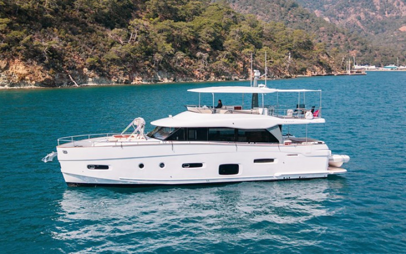 AZIMUT YACHTS AZ MAGELLANO 66