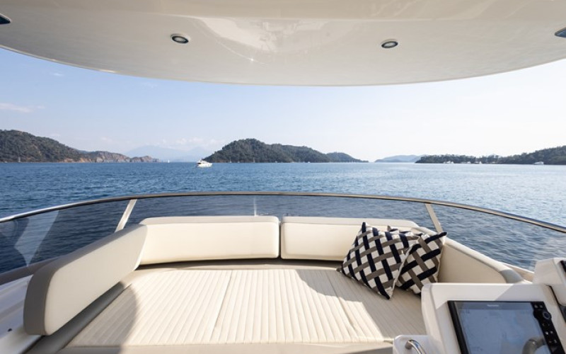 AZIMUT YACHTS AZ MAGELLANO 66