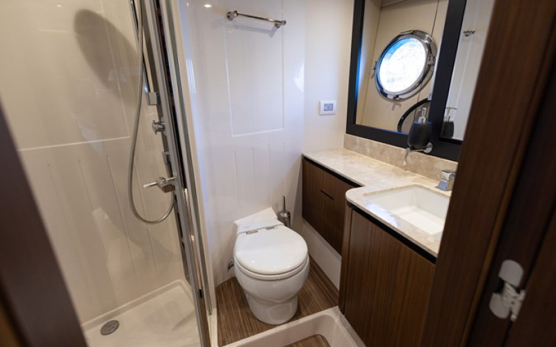 AZIMUT YACHTS AZ MAGELLANO 66