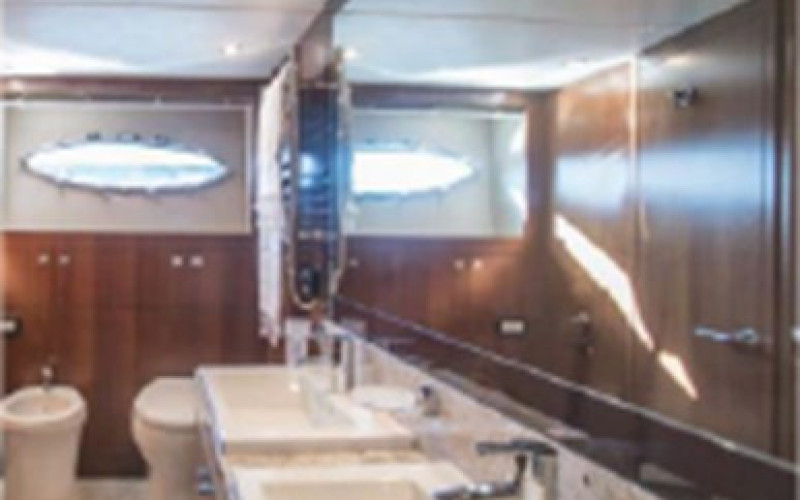PRINCESS YACHTS V78 AQUAVERA