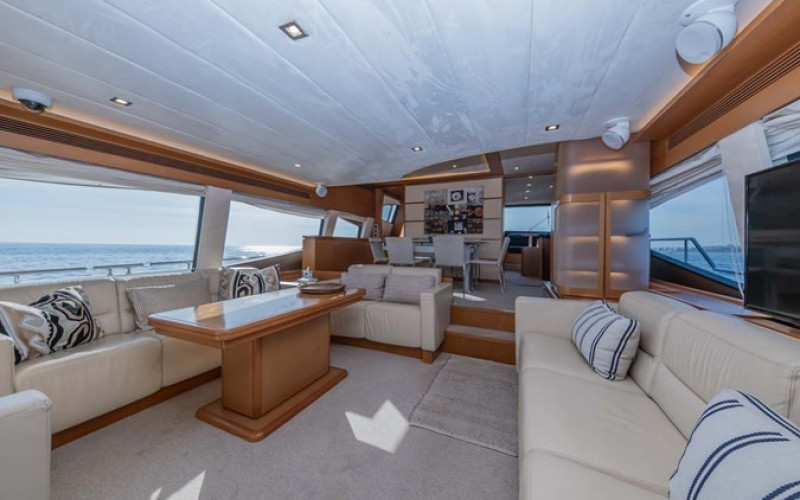 FERRETTI YACHTS 780 STELLINA
