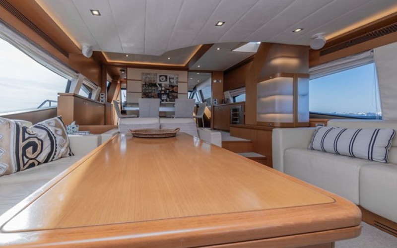 FERRETTI YACHTS 780 STELLINA