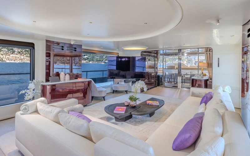 AZIMUT YACHTS Azimut Grande Trideck BLUE EYES