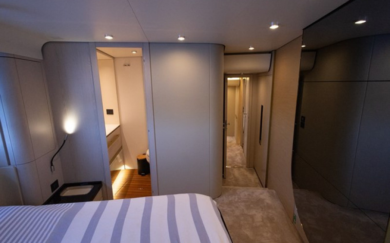 AZIMUT YACHTS MILES
