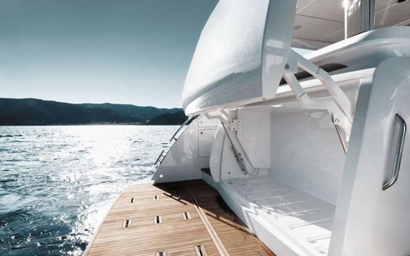 AZIMUT YACHTS MILES