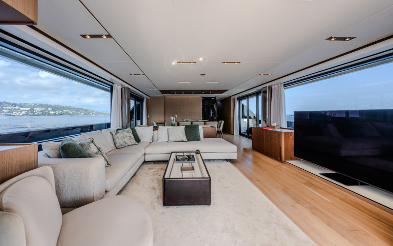 FERRETTI YACHTS 1000
