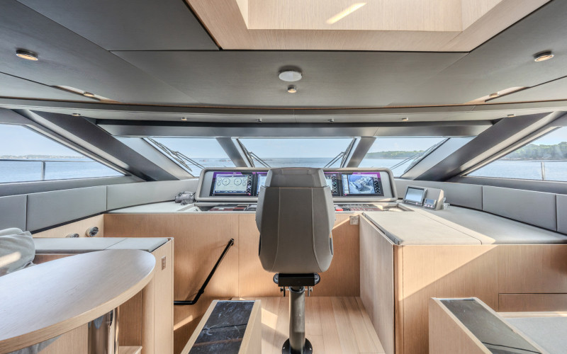 FERRETTI YACHTS 1000