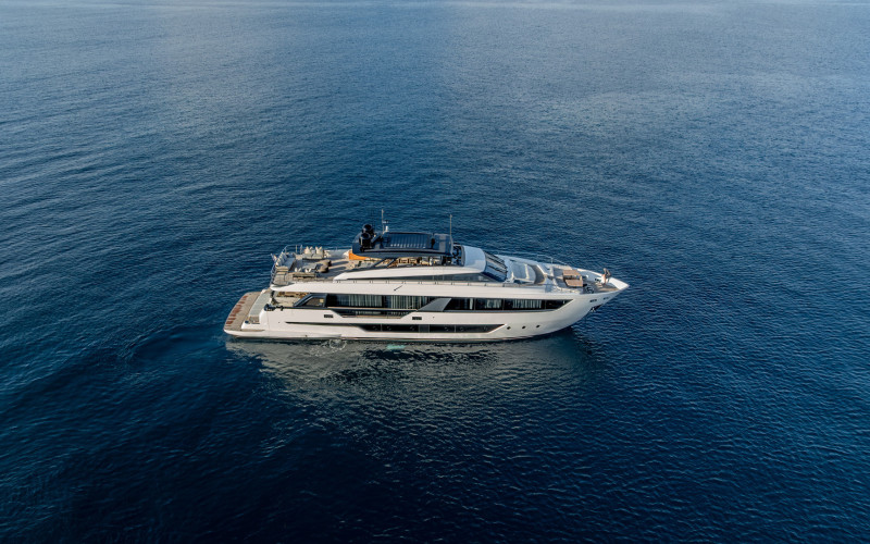 FERRETTI YACHTS 1000