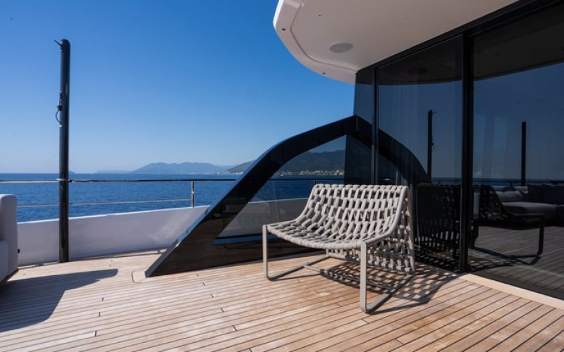 AZIMUT YACHTS GRANDE 30M COME TOGETHER