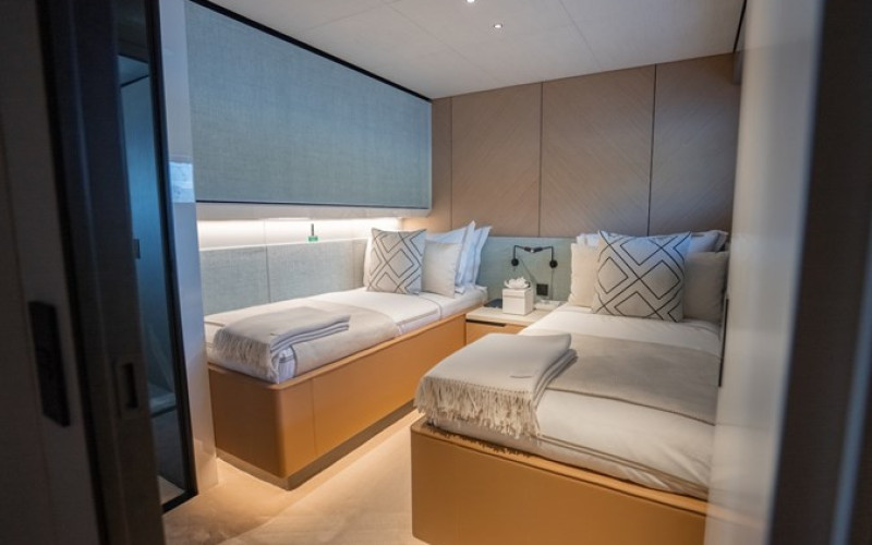 AZIMUT YACHTS GRANDE 30M COME TOGETHER