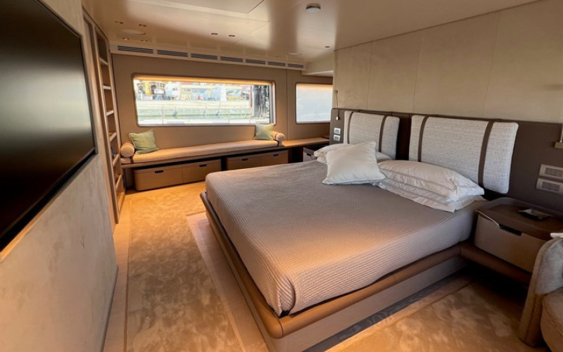 CUSTOM LINE Navetta 30 SOLE