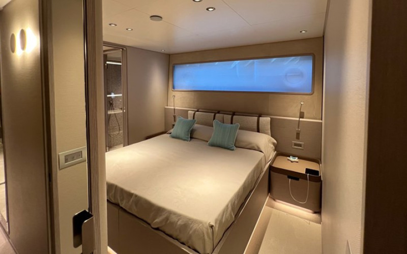 CUSTOM LINE Navetta 30 SOLE