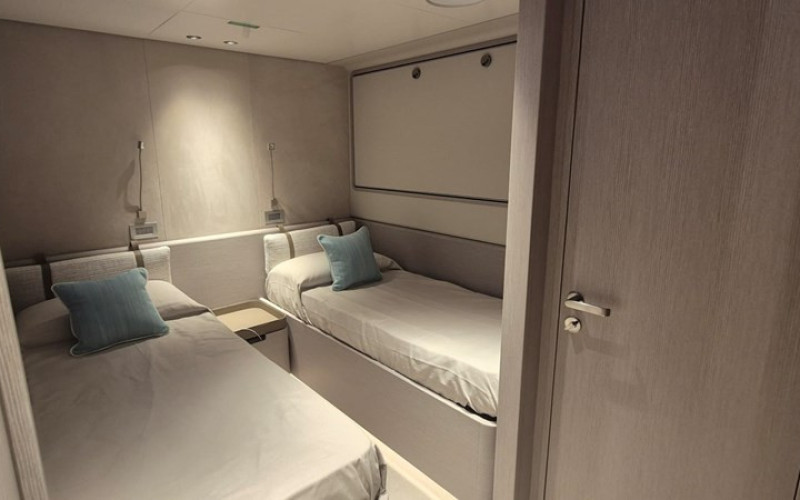 CUSTOM LINE Navetta 30 SOLE