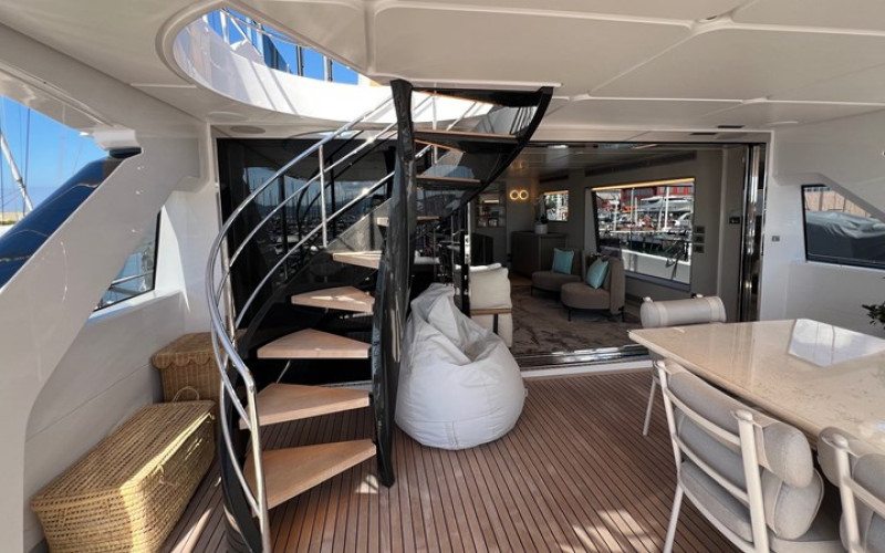 CUSTOM LINE Navetta 30 SOLE