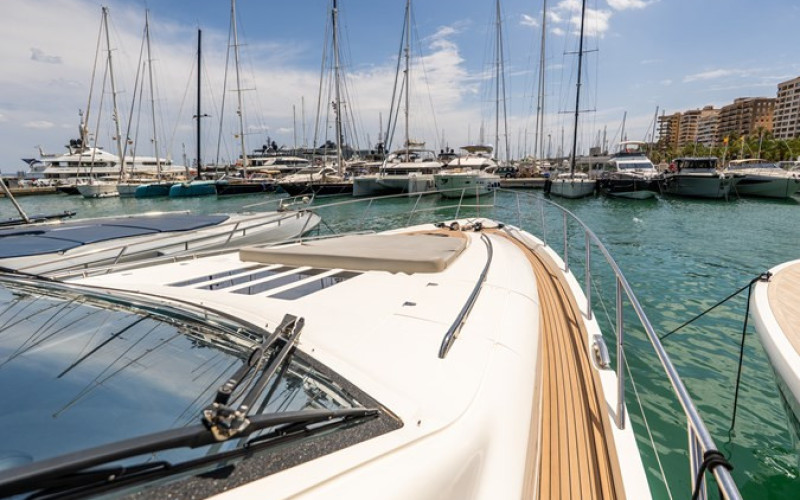 PRINCESS YACHTS V70 PRINCESS V70