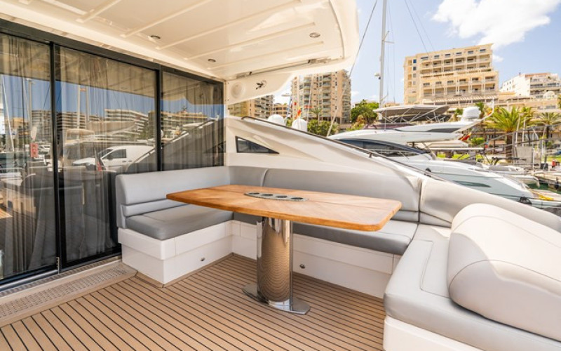 PRINCESS YACHTS V70 PRINCESS V70