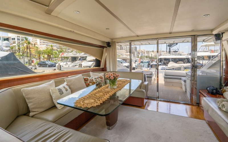 PRINCESS YACHTS V70 PRINCESS V70