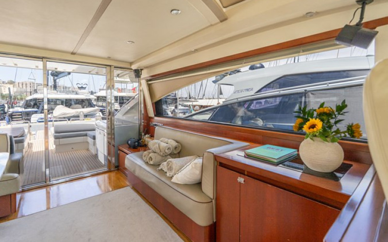 PRINCESS YACHTS V70 PRINCESS V70