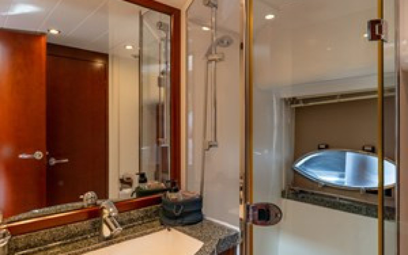 PRINCESS YACHTS V70 PRINCESS V70