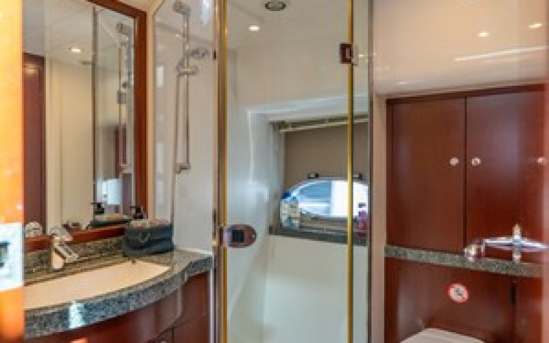 PRINCESS YACHTS V70 PRINCESS V70