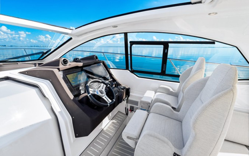 AZIMUT YACHTS ATLANTIS 45 AZIMUT ATLANTIS 45