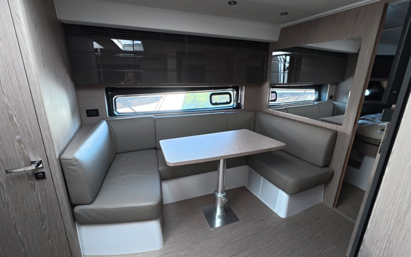 AZIMUT YACHTS ATLANTIS 45 AZIMUT ATLANTIS 45